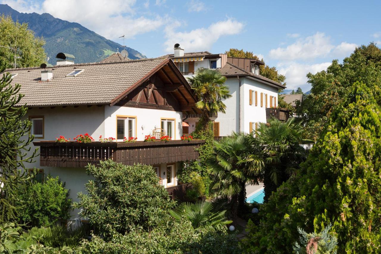 Hotel Gruberhof Merano Exterior photo