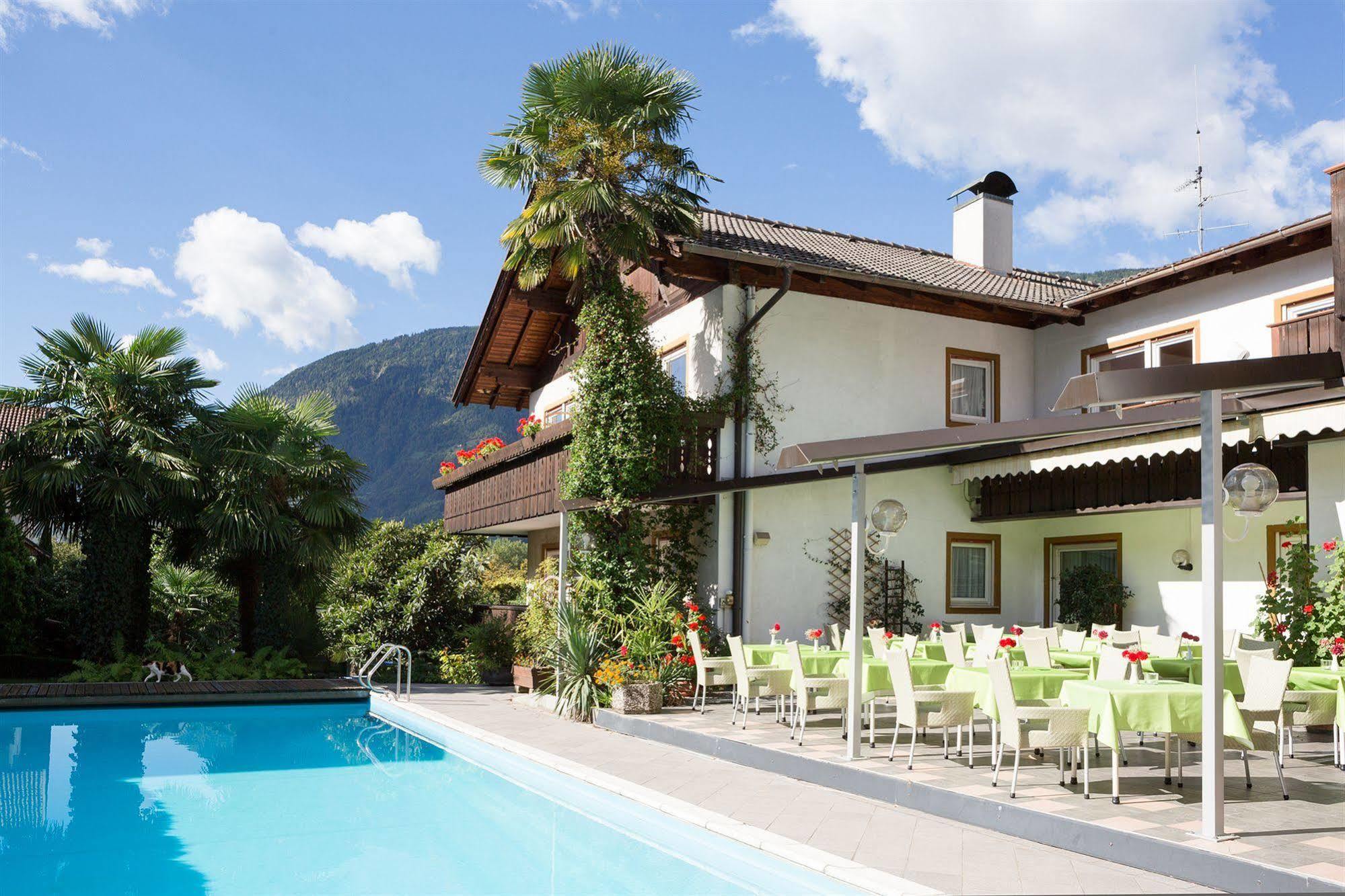 Hotel Gruberhof Merano Exterior photo