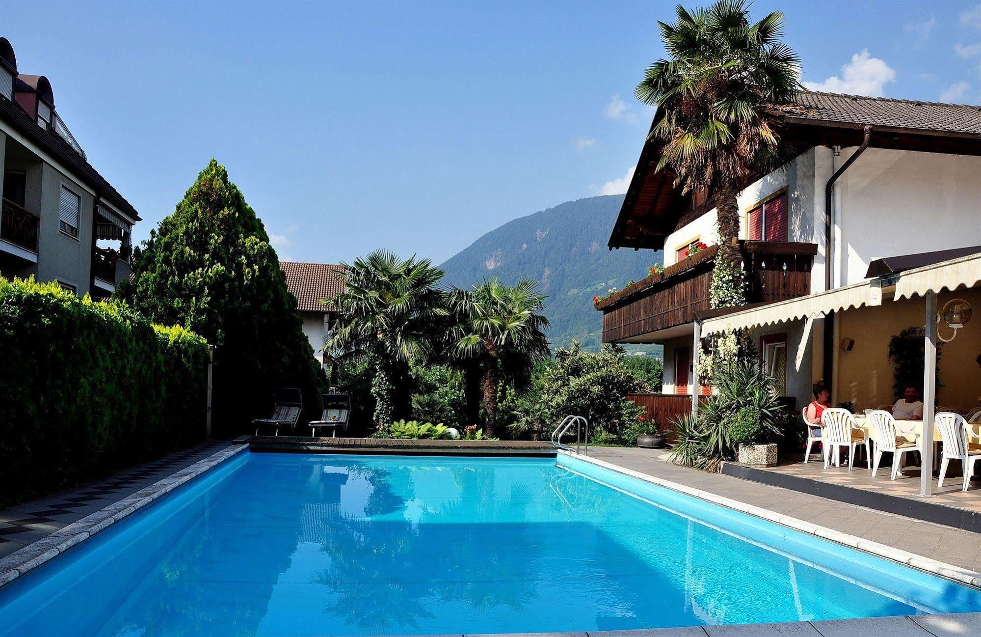 Hotel Gruberhof Merano Exterior photo